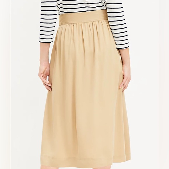 LOFT button pocket midi skirt - Picture 2 of 8